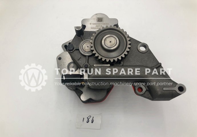 Sinotruk howo truck two-stage oil pump 612600070033