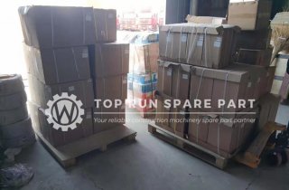 Loading XCMG spare parts to client
