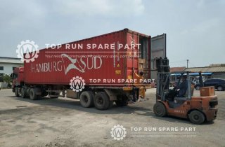 We loaded one 40 feet container spare parts to Africa client today